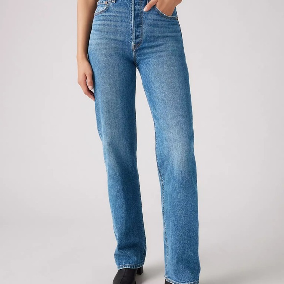 Levi's Ribcage Straight - Picture 2 of 6